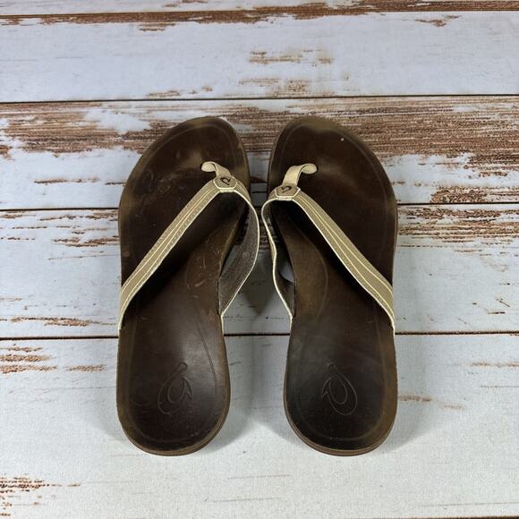OluKai Aukai Women’s Leather Flip Flop Sandals Beige Sz 8 - Picture 2 of 10